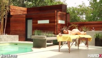 Gorgeous teen babe Natasha White sucks