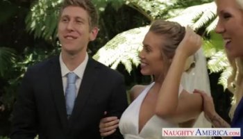 Sexy Adriana Lynn show her natural rounded tits